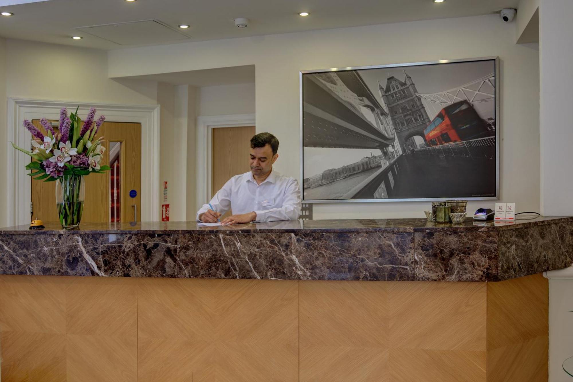 Queensway Hotel, Sure Hotel Collection By Best Western Лондон Екстериор снимка