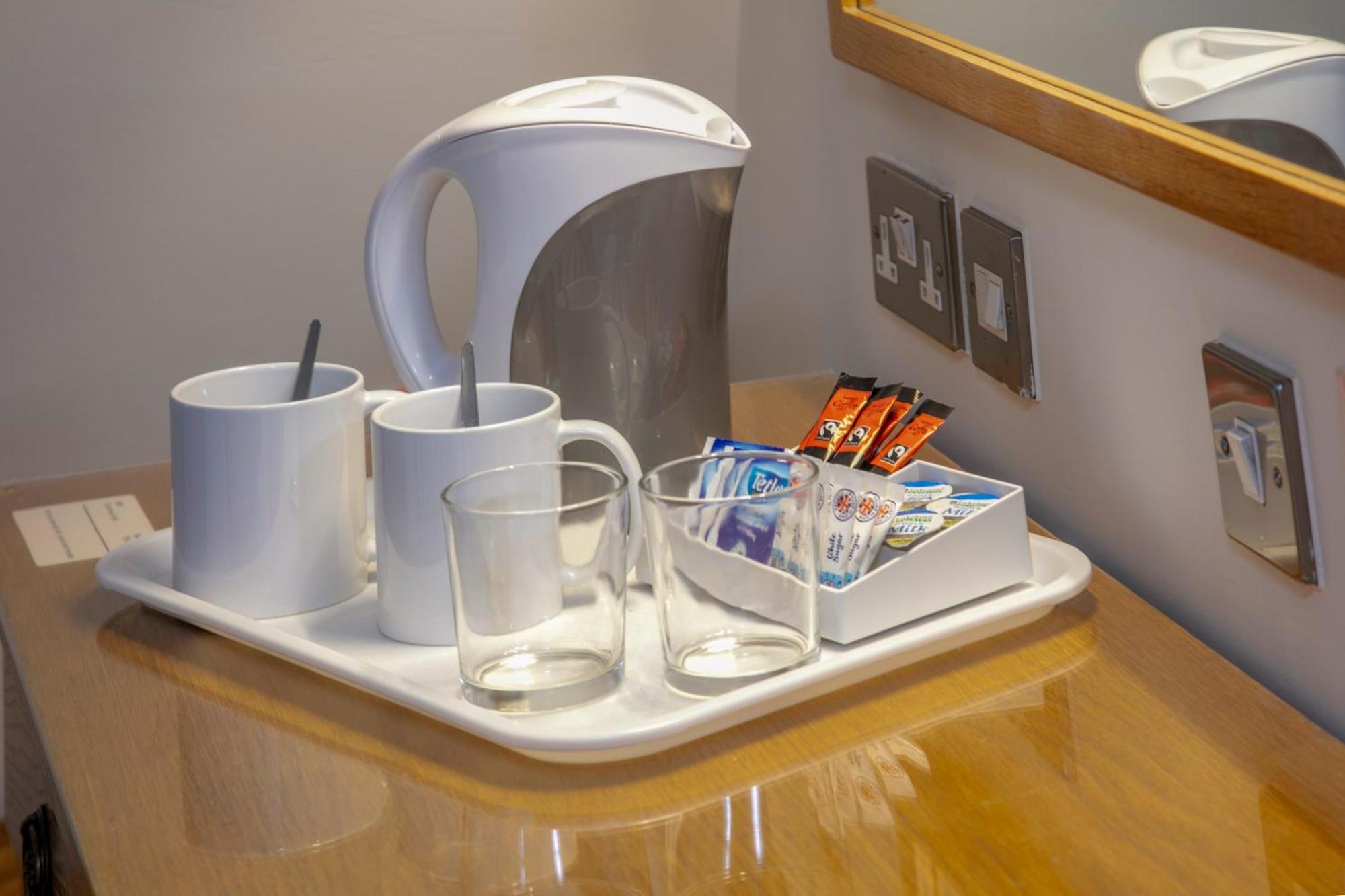 Queensway Hotel, Sure Hotel Collection By Best Western Лондон Екстериор снимка