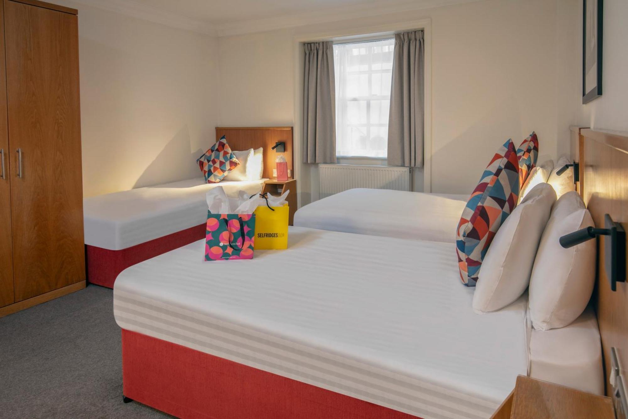 Queensway Hotel, Sure Hotel Collection By Best Western Лондон Екстериор снимка