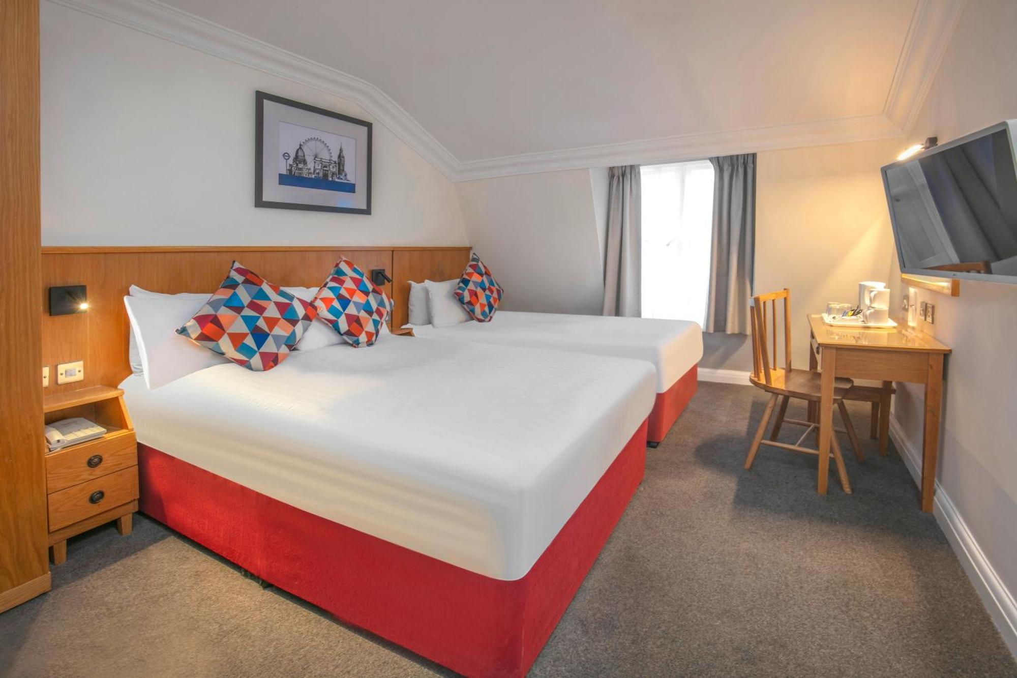 Queensway Hotel, Sure Hotel Collection By Best Western Лондон Стая снимка