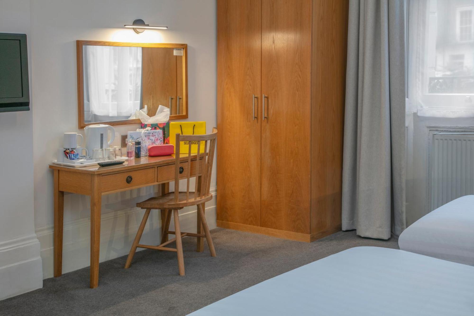 Queensway Hotel, Sure Hotel Collection By Best Western Лондон Стая снимка